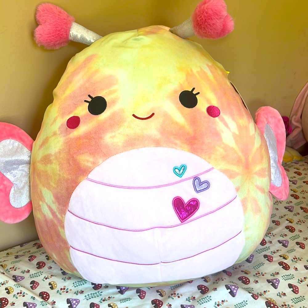 Balia 16” Squishmallow Butterfly NWT